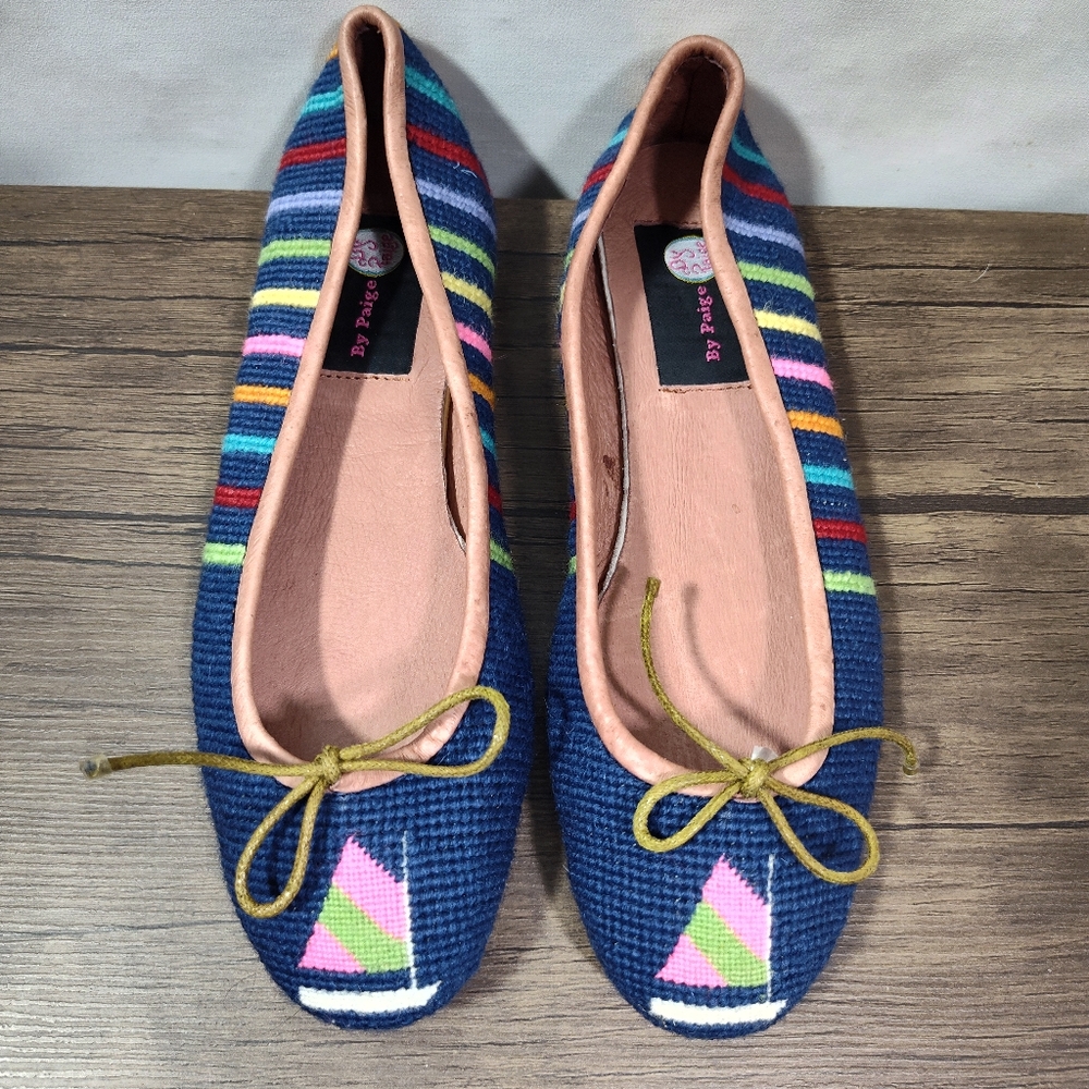 BY PAIGE Needlepoint Ballet Flats Sailboats on navy Womens Size 8.5